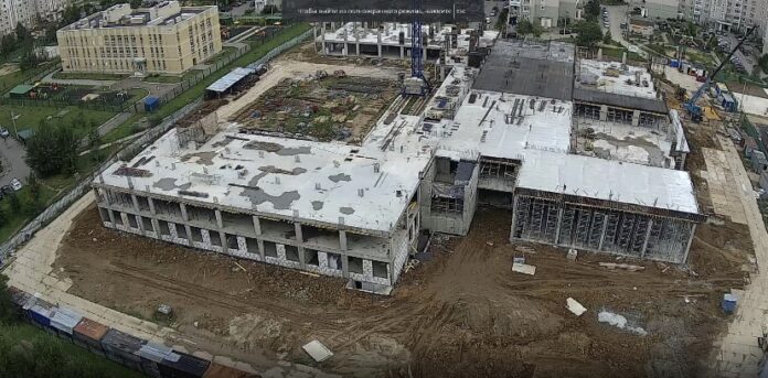 Строительство школы на 1100 мест в Подольске ведется согласно графику Строительство школы на 1100 мест в Подольске ведется согласно графику