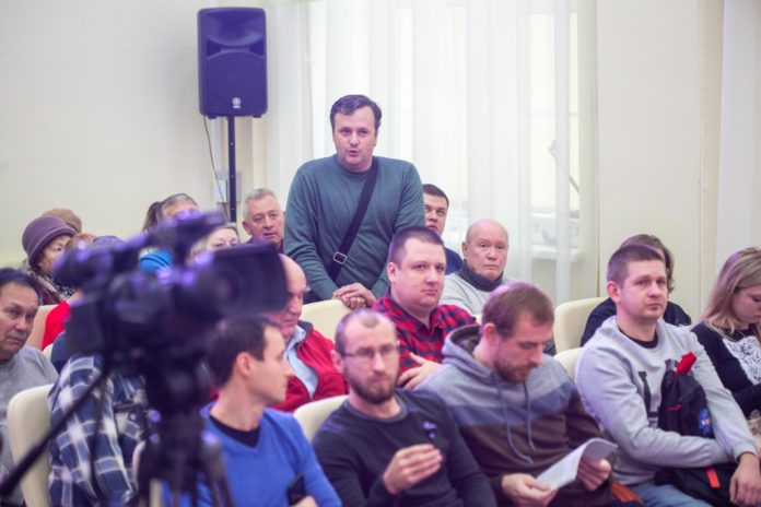 С жителями Дубровиц обсудили планы по строительству малоэтажных домов с целью переселения