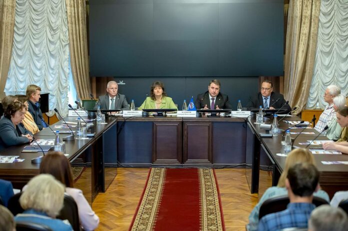 Встреча с коллективом Федерального научного центра животноводства состоялась в Дубровицах Встреча с коллективом Федерального научного центра животноводства состоялась в Дубровицах