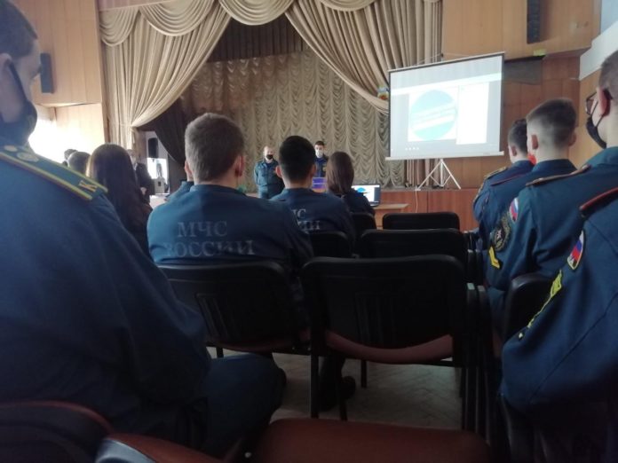 Встреча студентов колледжа “Московия” с начальником отдела надзорной деятельности и профилактической работы по Городскому... Встреча студентов колледжа “Московия” с начальником отдела надзорной деятельности и профилактической работы по Городскому...