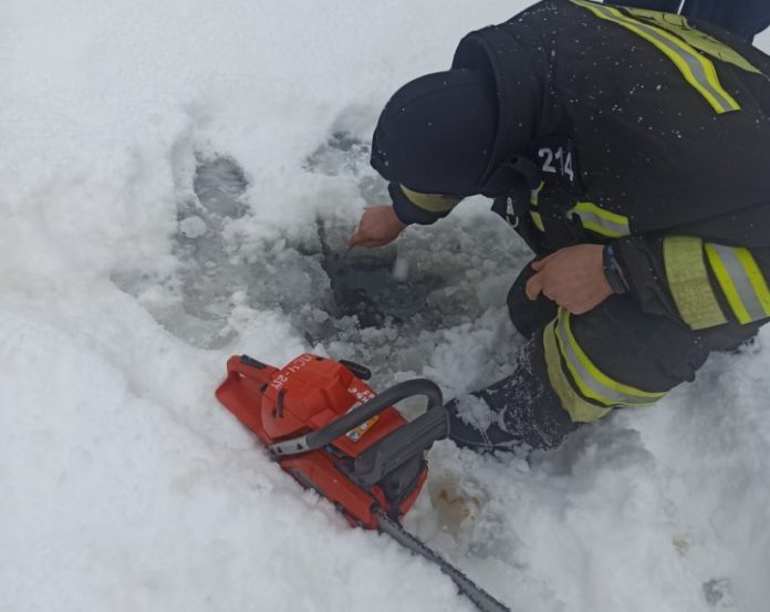 Представители Подольского ТУ ГКУ МО «Мособлпожспас» сообщили о замерах толщины льда на реке Пахре