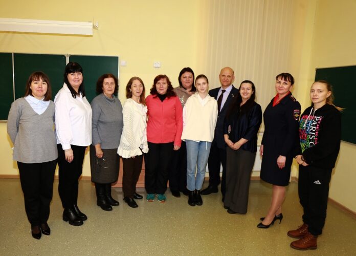 В Московской области автоинспекторы и педагоги обсуждают дальнейшее развитие движения ЮИД В Московской области автоинспекторы и педагоги обсуждают дальнейшее развитие движения ЮИД