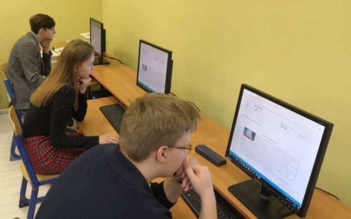 Десятиклассники Подмосковья написали метапредметную региональную диагностическую работу