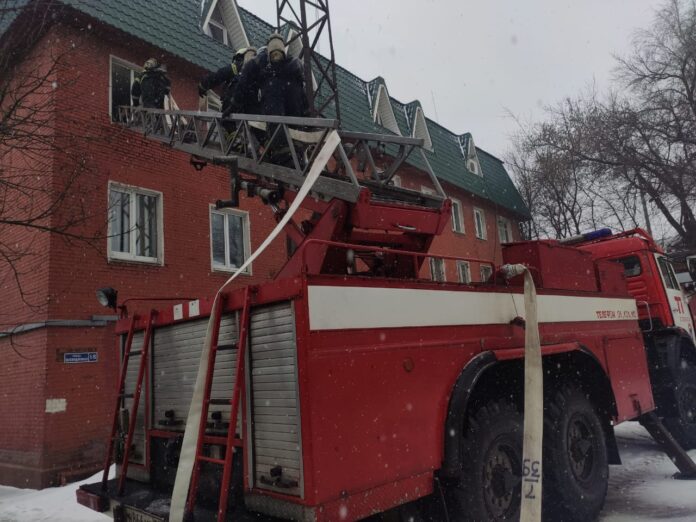 В здании Росгвардии в Подольске прошли пожарно-тактические учения