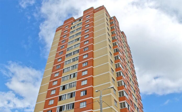 Жителям 17-этажки на улице Шаталова управляющая компания произвела перерасчет за дополнительную услугу «охрана» Жителям 17-этажки на улице Шаталова управляющая компания произвела перерасчет за дополнительную услугу «охрана»