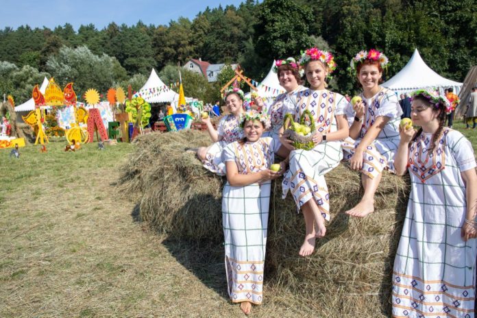 Посетить Славянскую улицу приглашают всех желающих