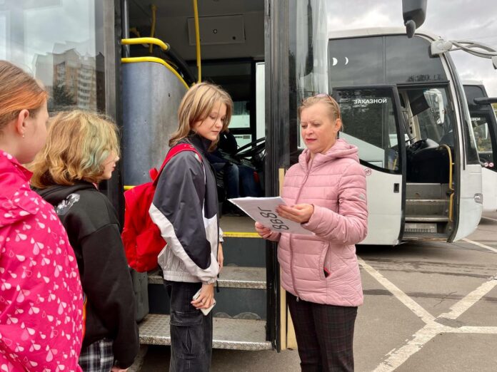 Около 400 детей организованно перевозят в школы Подольска