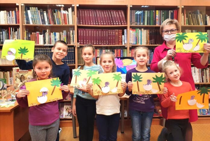 Мастер-класс “Затеи и идеи” провели в Центральной библиотеке Подольска Мастер-класс “Затеи и идеи” провели в Центральной библиотеке Подольска