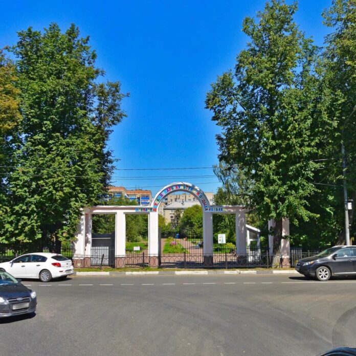 Детский парк снова работает в Климовске Детский парк снова работает в Климовске