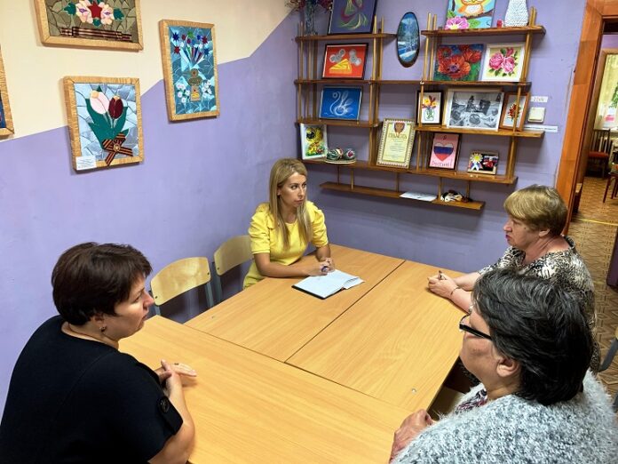 Встречу с воспитанниками клуба «Искра» провела Уполномоченный по правам человека в Городском округе Подольск... Встречу с воспитанниками клуба «Искра» провела Уполномоченный по правам человека в Городском округе Подольск...