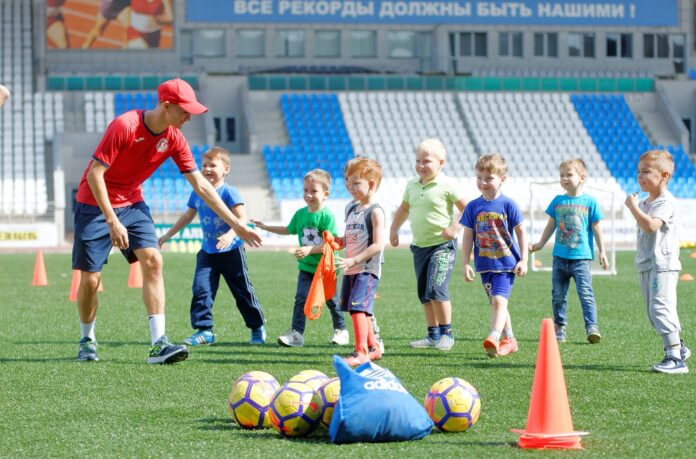 Девятого августа будет проведен отбор юных футболистов в школу «Витязь»
