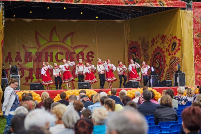 Борис Денисов: Каждый год «Славянское подворье» — это новый фестиваль Борис Денисов: Каждый год «Славянское подворье» — это новый фестиваль