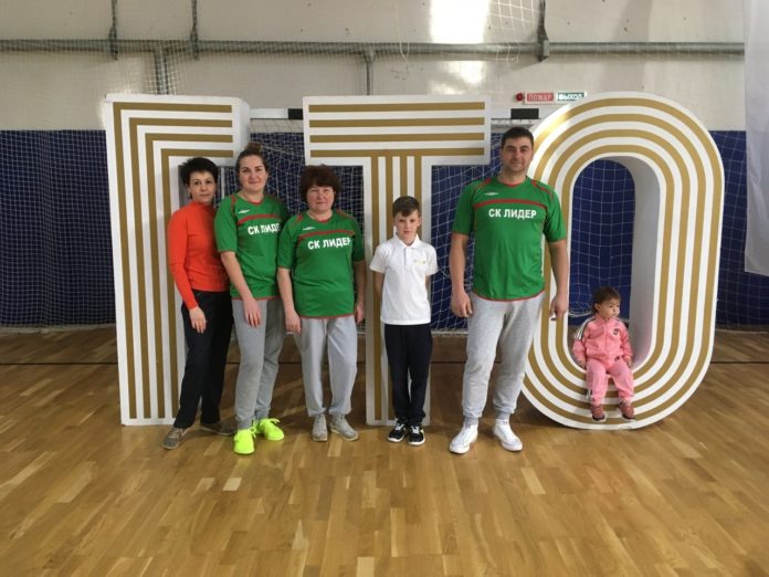 Жители округа приняли участие в фестивале семейных команд «Готов к труду и обороне»