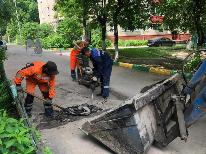 Ямочный ремонт продолжается в округе Ямочный ремонт продолжается в округе