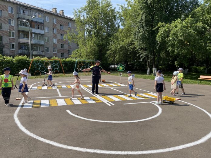 Профилактическое мероприятие “Научите детей ПДД” Профилактическое мероприятие “Научите детей ПДД”