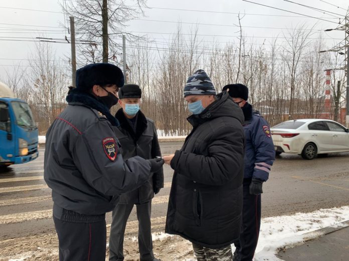 В Подольске прошла акция «Пешеход, на переход» В Подольске прошла акция «Пешеход, на переход»