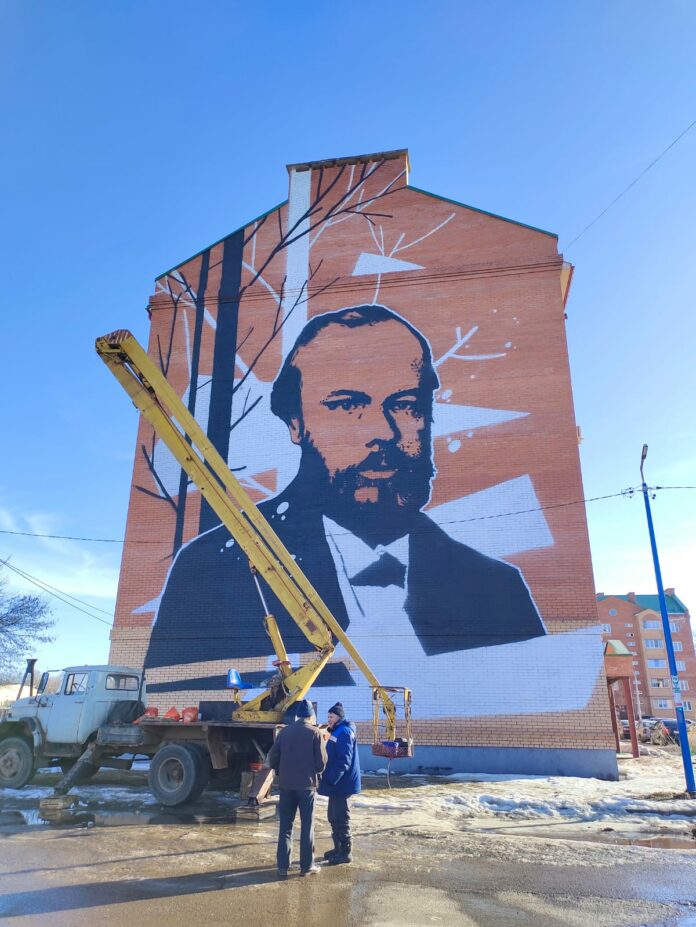 В масштабном проекте «Лица Подмосковья» участвует художник-граффитист Илья Демченко из Подольска