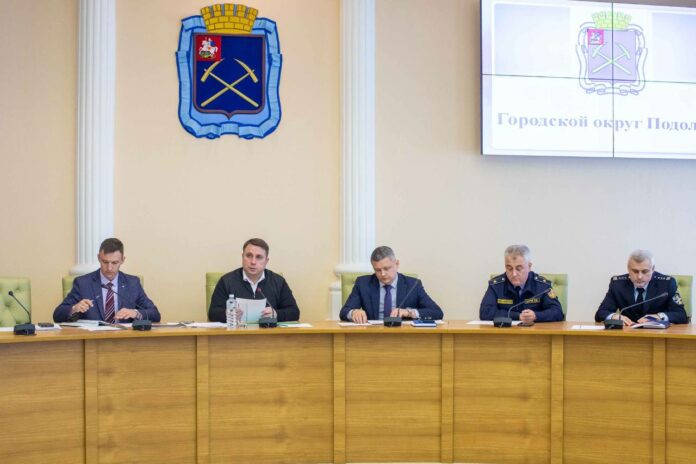 Руководство администрации округа встретилось с управляющими компаниями Руководство администрации округа встретилось с управляющими компаниями