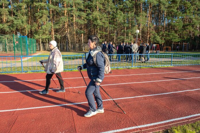 В рамках инициативного бюджетирования в ФСК «Заречье» установят площадки для воркаута и игры в... В рамках инициативного бюджетирования в ФСК «Заречье» установят площадки для воркаута и игры в...