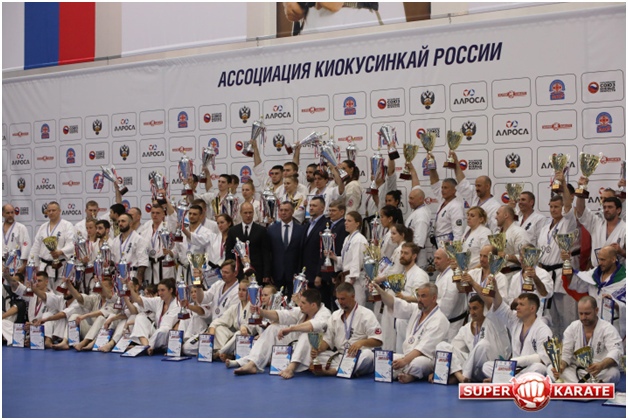 Подольчанин взял занял второе место на соревнованиях по карате