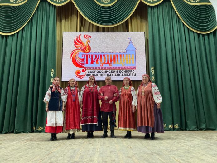 Фольклорно-этнографический ансамбль «Истоки» стал лауреатом 1 степени на конкурсе «Традиции»