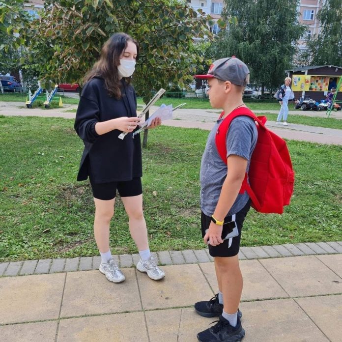 В Кузнечиках прошла акция «Снова в школу»