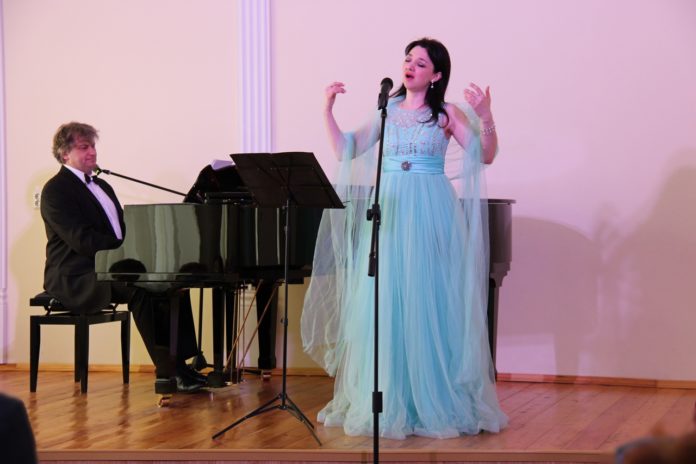 В КПЦ “Дубровицы” состоялся вечер старинного русского романса «Под чарующей лаской твоею» В КПЦ “Дубровицы” состоялся вечер старинного русского романса «Под чарующей лаской твоею»