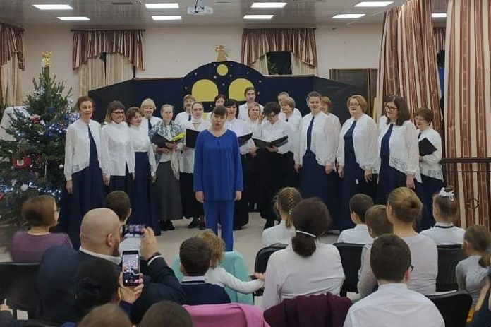 Подольские коллективы выступили с рождественской программой в храме Иверской иконы Божией Матери