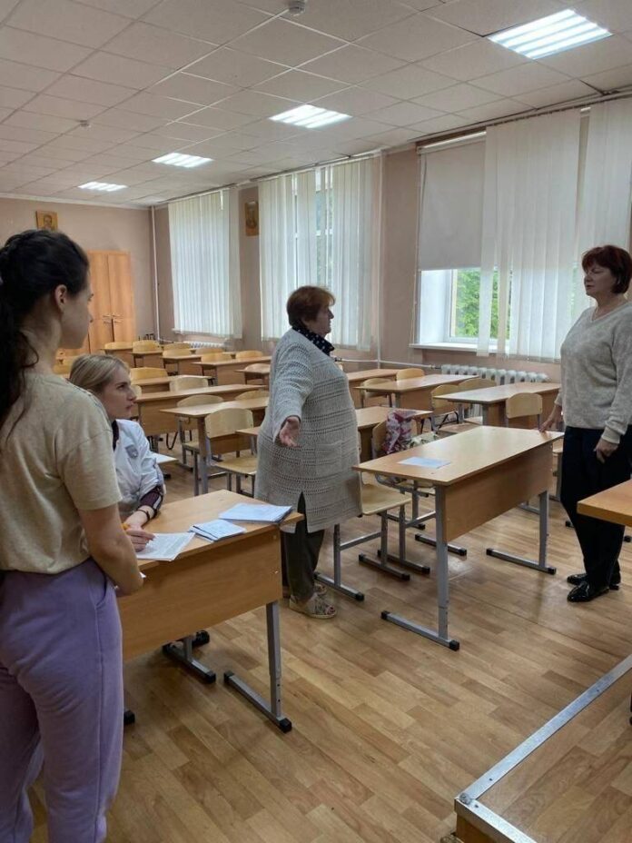 Жители Климовска и Южного прошли диспансеризацию в выездном пункте