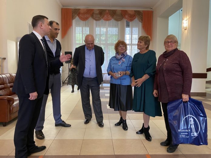 Встреча с ветеранами системы здравоохранения прошла в округе Встреча с ветеранами системы здравоохранения прошла в округе