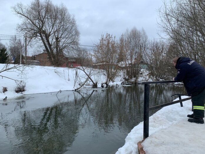 Толщина льда на реке Пахра – минимальна Толщина льда на реке Пахра – минимальна