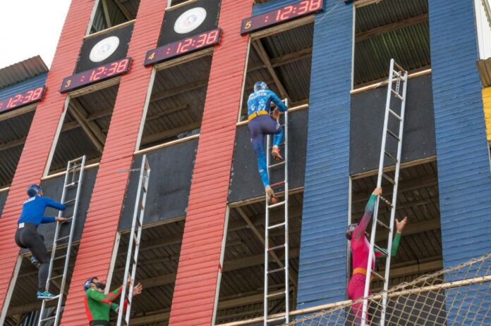 Состязания по пожарно-спасательному спорту проходят в Большом Подольске Состязания по пожарно-спасательному спорту проходят в Большом Подольске