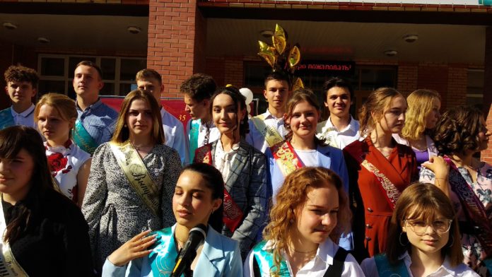 В подольской школе № 35 состоялся выпускной В подольской школе № 35 состоялся выпускной