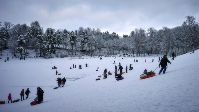 Предупреждение: не катайтесь неподготовленных горок Предупреждение: не катайтесь неподготовленных горок