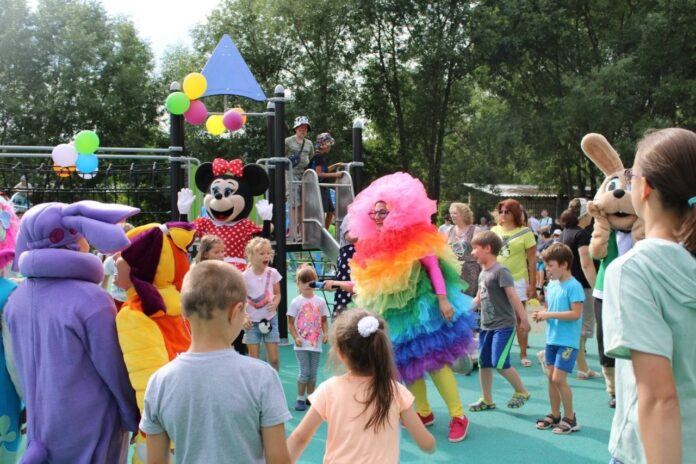 В Большом Подольске с опережением срока открылись две игровые площадки по программе губернатора «Наше...