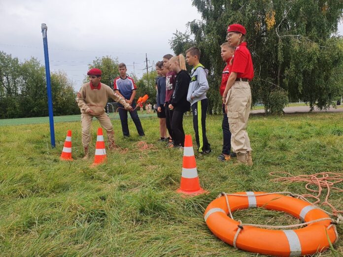 Военно-патриотическая игра «Защитники Отечества» прошла на базе школы № 14
