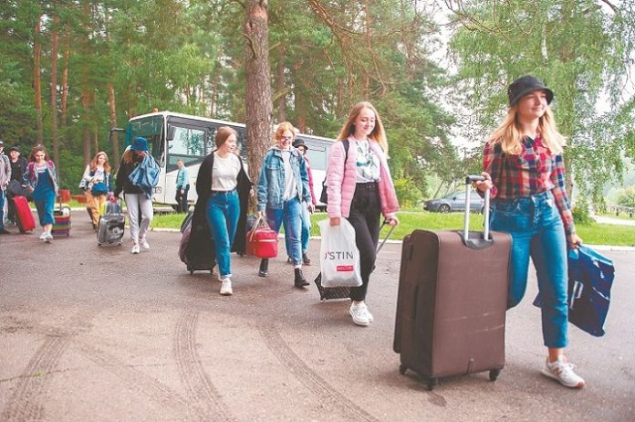 Лагеря приняли детвору Лагеря приняли детвору