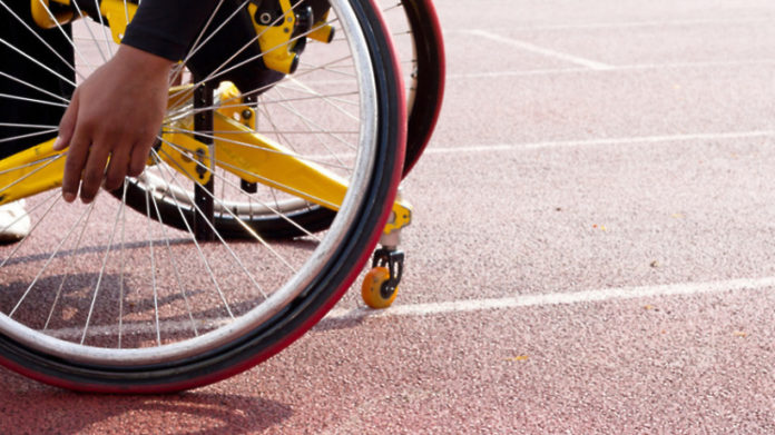 Порядка 800 подмосковных семей с детьми-инвалидами получили ежегодную выплату