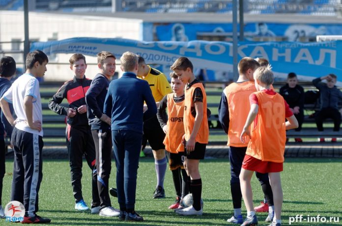 31 июля стартует футбольный фестиваль «Короли дворовых площадок» 31 июля стартует футбольный фестиваль «Короли дворовых площадок»