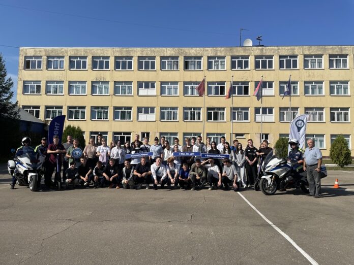 Подольские автоинспекторы и представители кикшеринговых компаний организовали обучающие занятия для студентов Подольские автоинспекторы и представители кикшеринговых компаний организовали обучающие занятия для студентов