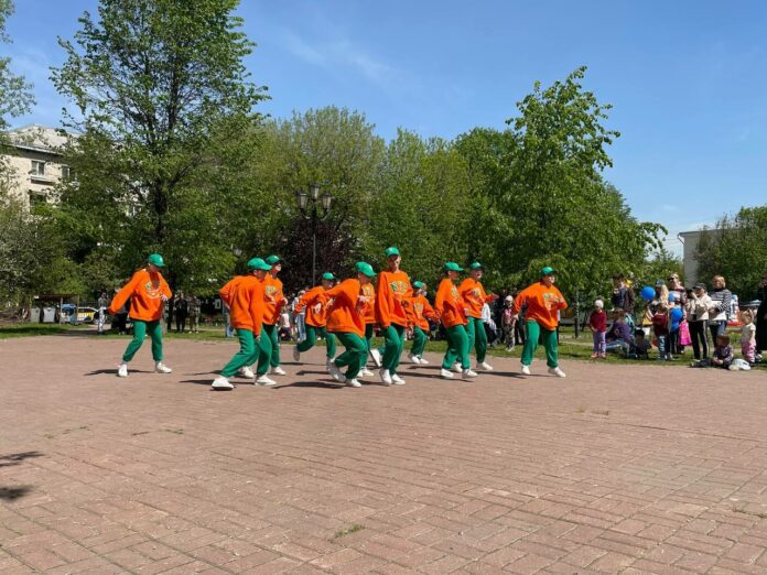 В Подольске прошел танцевальный марафон «Город танцует в парках»  В Подольске прошел танцевальный марафон «Город танцует в парках»