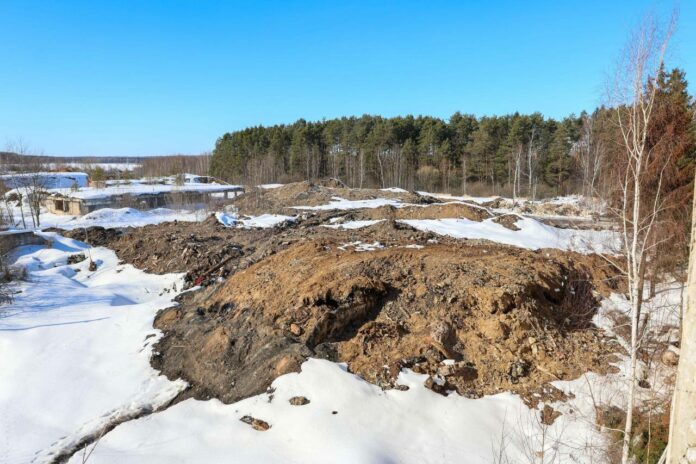 В Подольске по факту возгорания на несанкционированной свалке провели проверку В Подольске по факту возгорания на несанкционированной свалке провели проверку