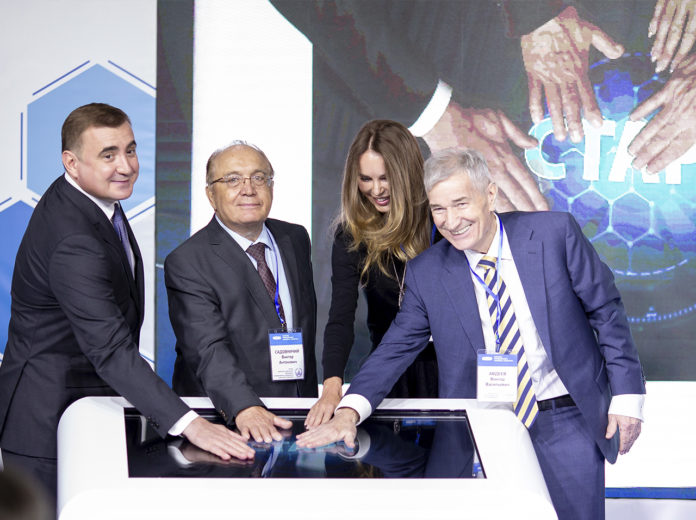 Представители подольской компании НПО “УНИХИМТЕК” приняли участие в открытии комплекса «Тензограф»