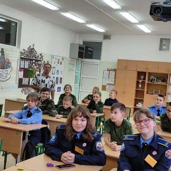 Профориентационный час по туристической подготовке состоялся в школе № 32 Профориентационный час по туристической подготовке состоялся в школе № 32