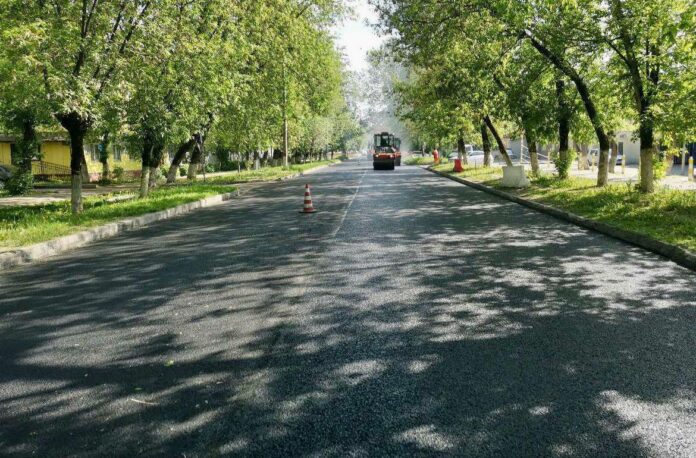 Почти шесть километров покрытия региональных дорог обновили в Подольске Почти шесть километров покрытия региональных дорог обновили в Подольске
