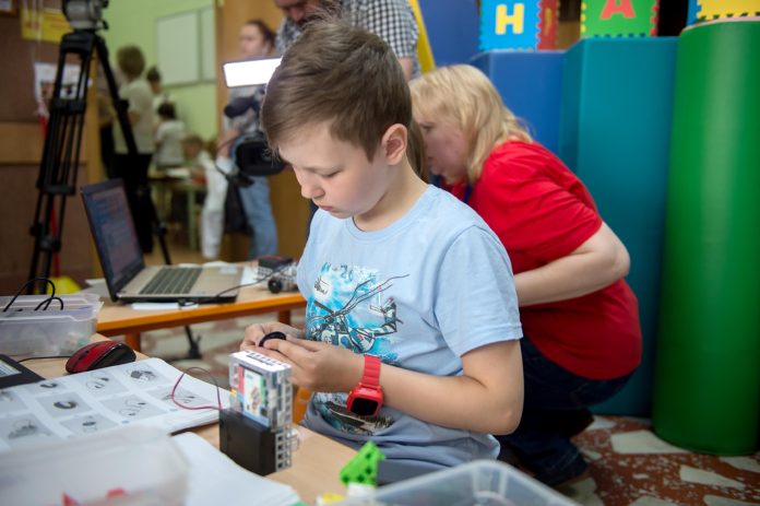 Фестиваль детского технического творчества STEAM-СТАРТ прошел во Дворце молодежи Подольска