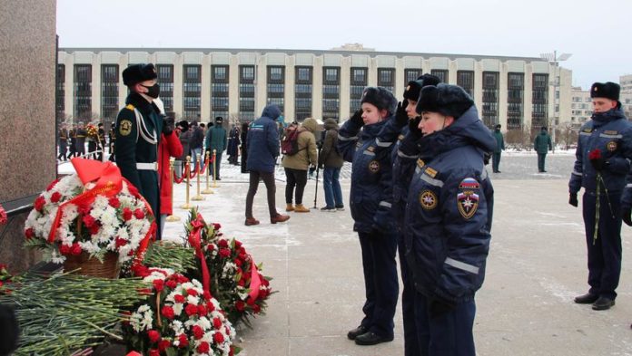 Добровольцы ВСКС почтили память защитников Отечества по всей России