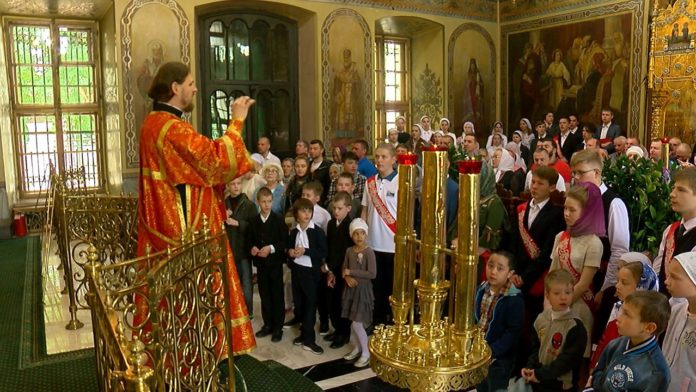 Два праздника в Троицкой православной гимназии