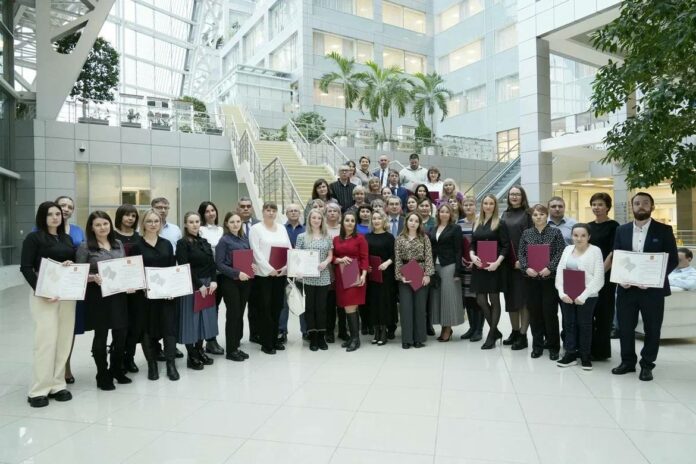 Подольским врачам вручили сертификаты соципотеки Подольским врачам вручили сертификаты соципотеки