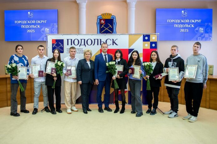 Юные жители Подольска переедут в собственные квартиры